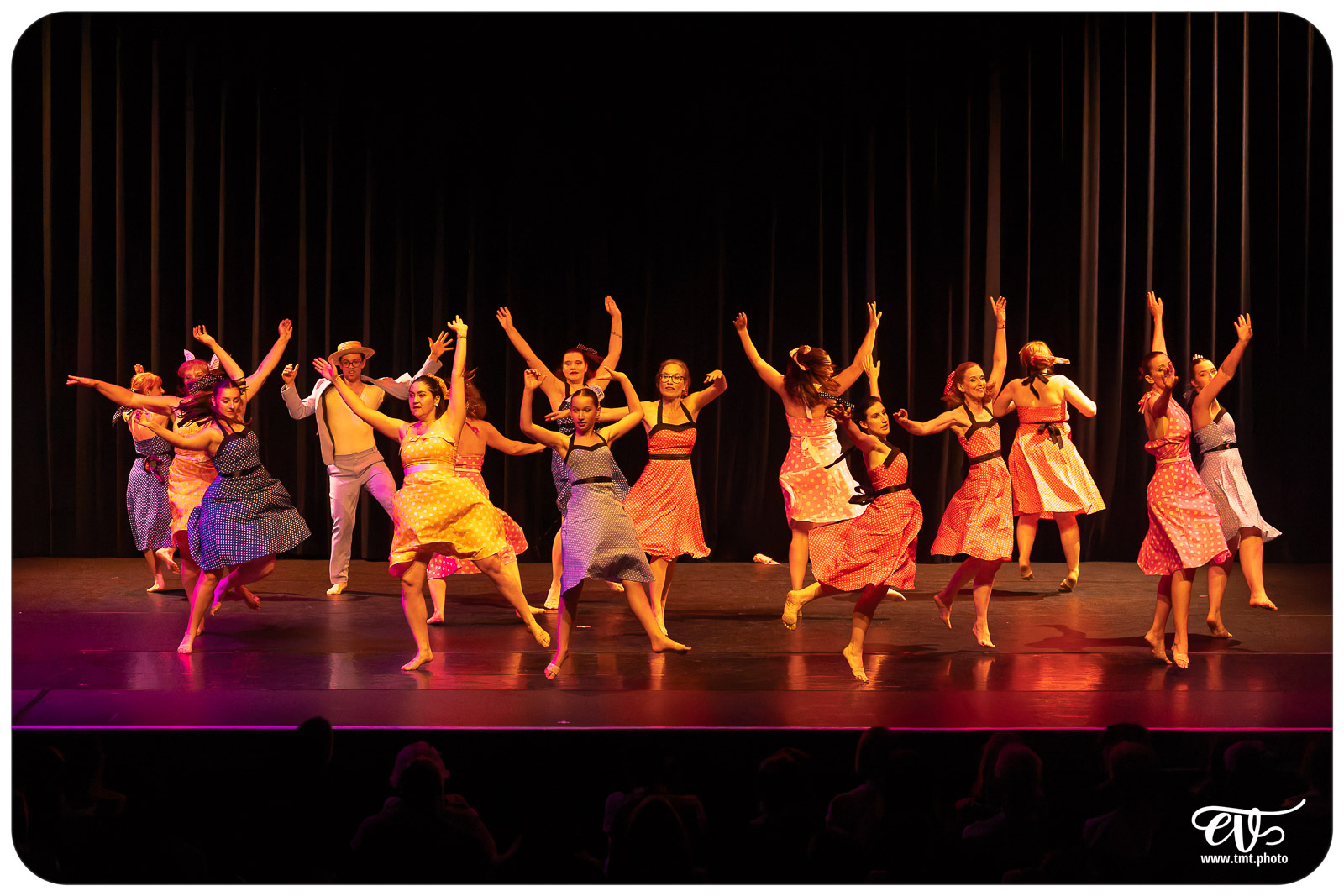 ECOLE DE DANSE CÉCILE ADAMOW
